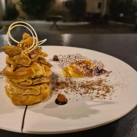Hotel Le Coin Fleuri 4*