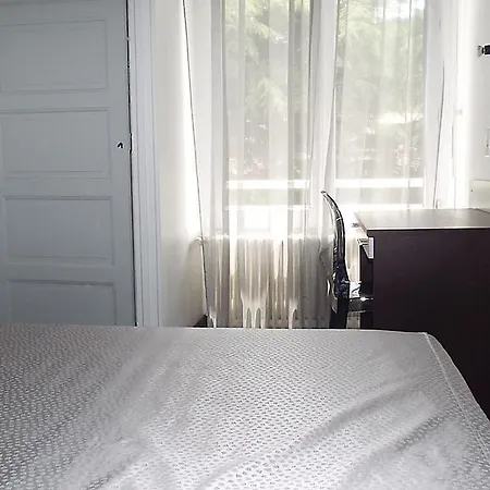 Hotel Le Coin Fleuri 4*