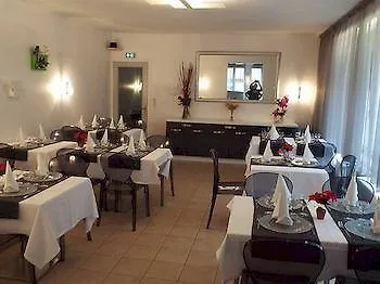 Hotel Le Coin Fleuri